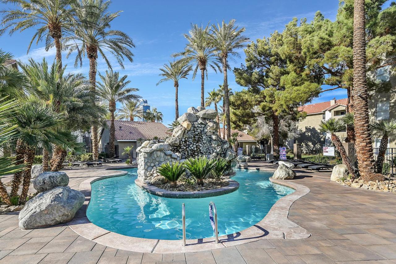 Condo Close To Strip And Raiders Stadium Las Vegas Bagian luar foto
