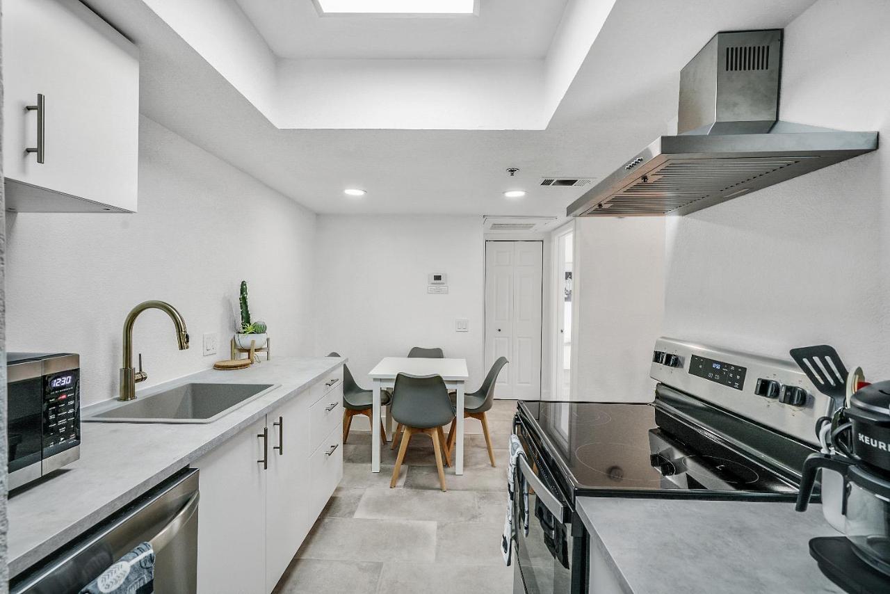 Condo Close To Strip And Raiders Stadium Las Vegas Bagian luar foto