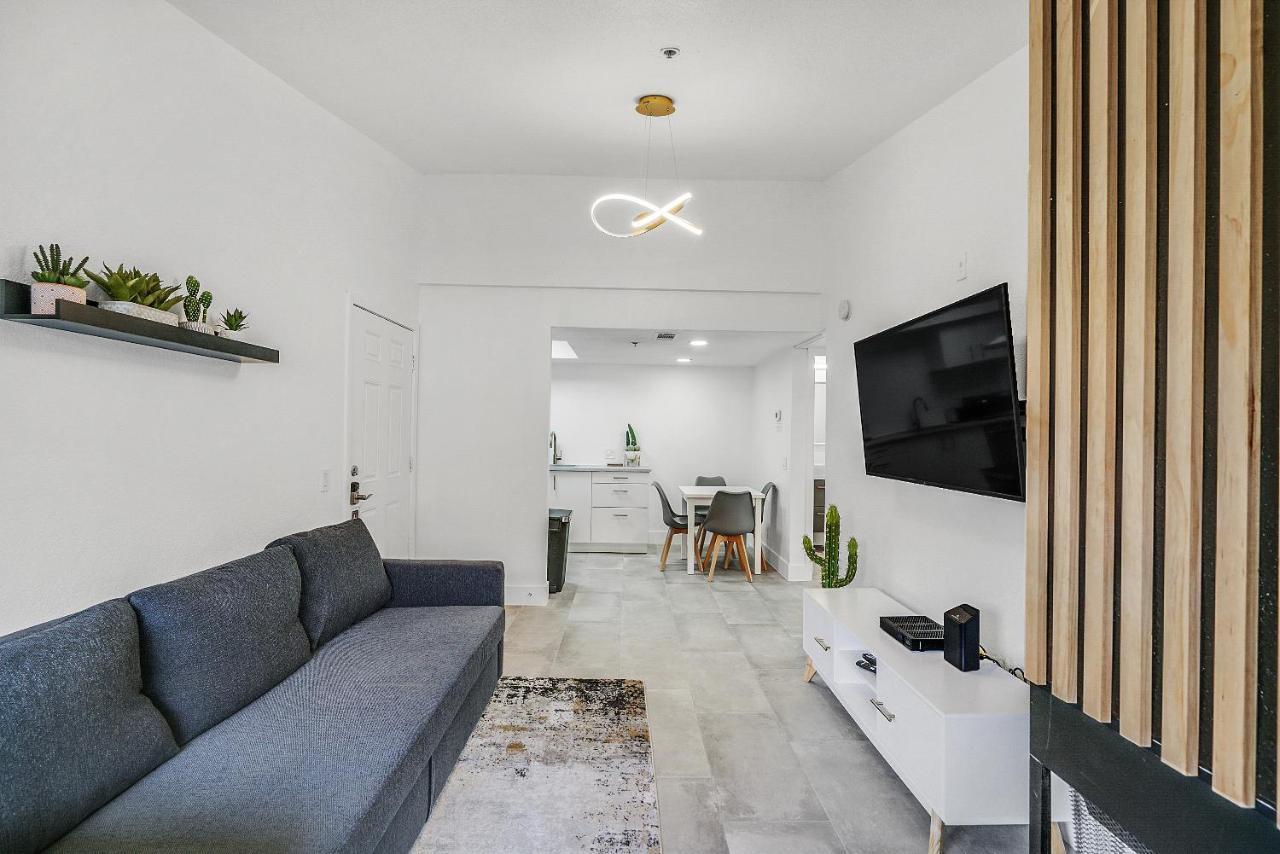 Condo Close To Strip And Raiders Stadium Las Vegas Bagian luar foto